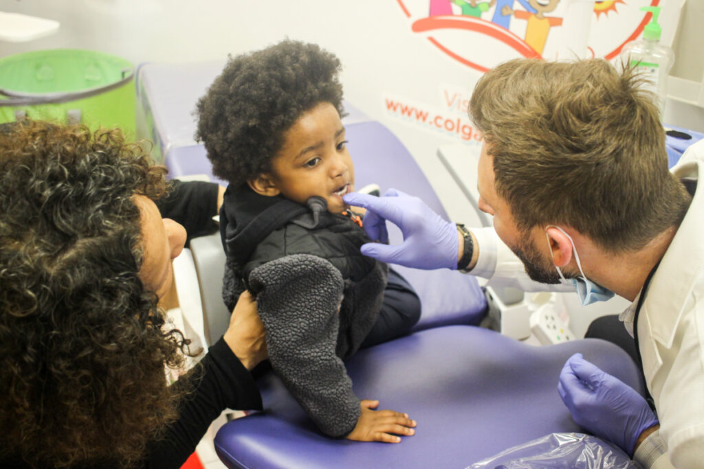 Bright_Smiles_(2_of_12)